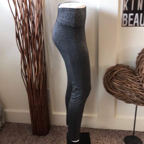 Apt.9 Silver Ponte Legging with Magic Waistband - Picture 3 of 7